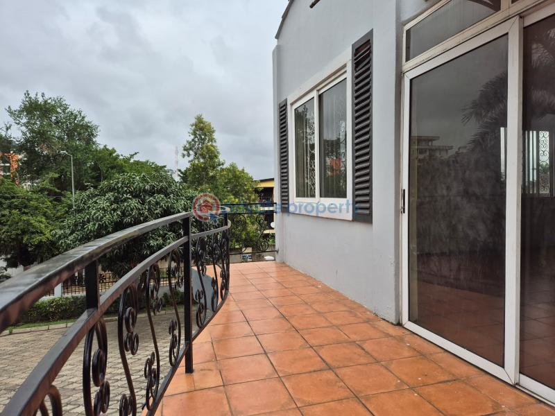 5 bedroom Office Space For Rent Airport Residential Area Accra - 10