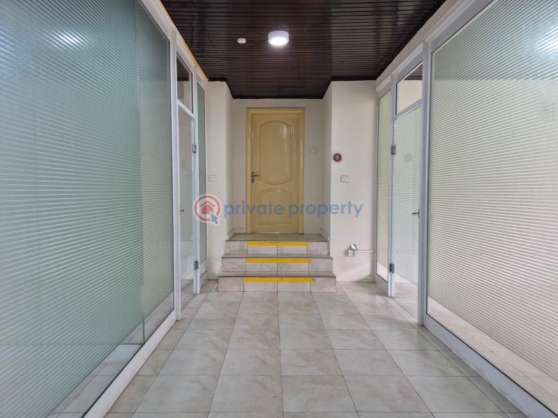 5 bedroom Office Space For Rent Airport Residential Area Accra - 8