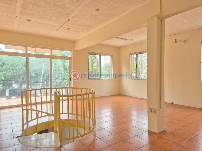 5 bedroom Office Space For Rent Airport Residential Area Accra - 9