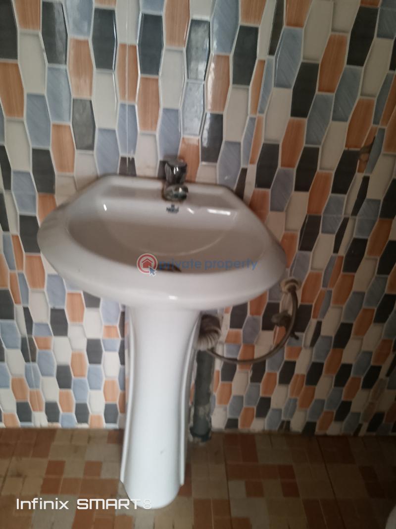 1 bedroom Commercial Property For Rent Tse Addo Round About Tse Addo Roundabout Accra - 2