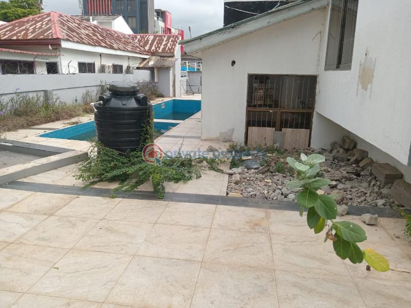Commercial Land For Sale The Browns Realtor ,osu Oxford Street Behind The Mtn Office Rainway Estate Osu Road Accra - 0