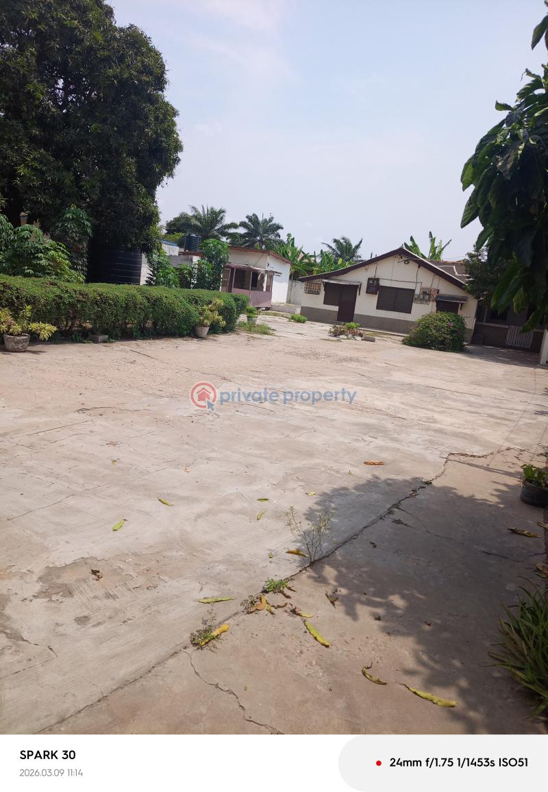 Commercial Land For Sale The Browns Realtor ,osu Oxford Street Osu Road Accra - 2