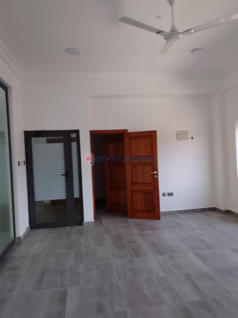 1 bedroom Office Space For Rent Tse Addo Goil Filling Station Behind The Labadi Trade Fair Center Tse Addo Accra - 1