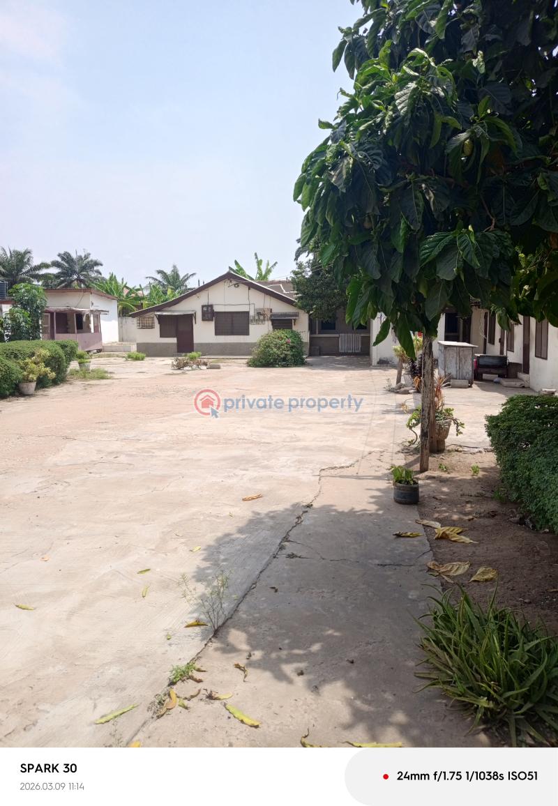 Commercial Land For Sale The Browns Realtor ,osu Oxford Street Osu Road Accra - 1