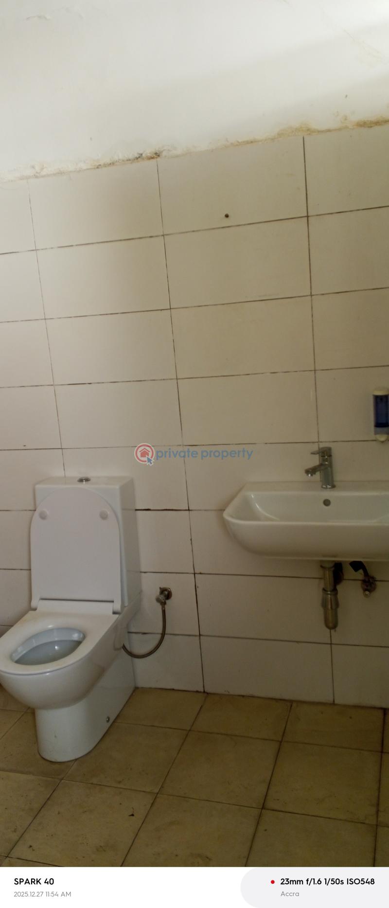 Commercial Property For Rent Cantonment Bank Hospital 🏥🏥🏥 Cantoment. Lawrounds Agency Cantonments Accra - 5