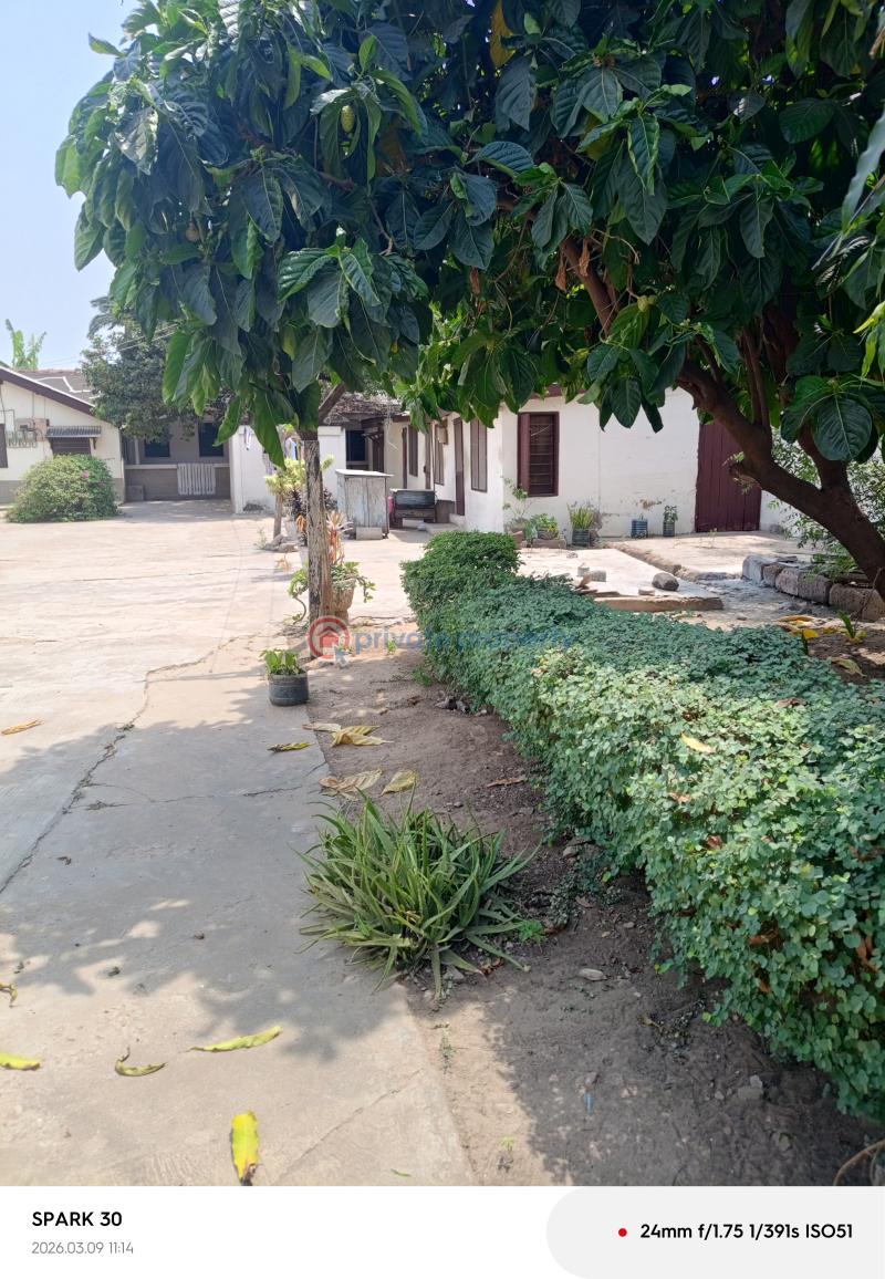 Commercial Land For Sale The Browns Realtor ,osu Oxford Street Osu Road Accra - 2