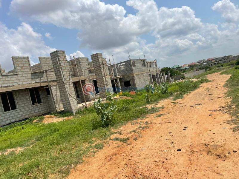 Land For Sale Adom Estate Beverly Hills Beverly Hills Tema Accra - 2