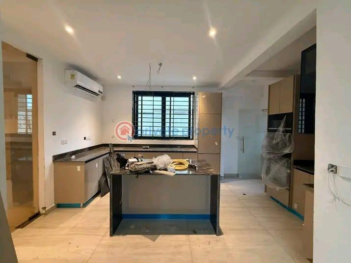 4 bedroom House For Sale North Labone Accra - 4