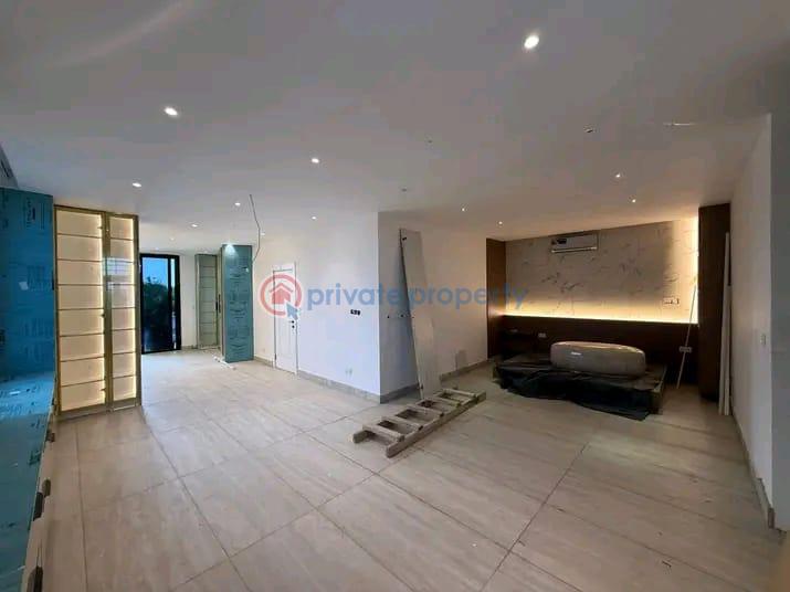 4 bedroom House For Sale North Labone Accra - 3