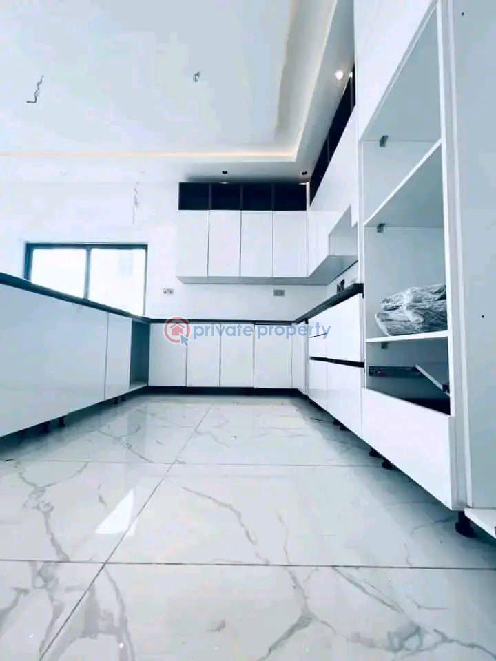 4 bedroom Townhouse For Sale East Legon Accra - 3