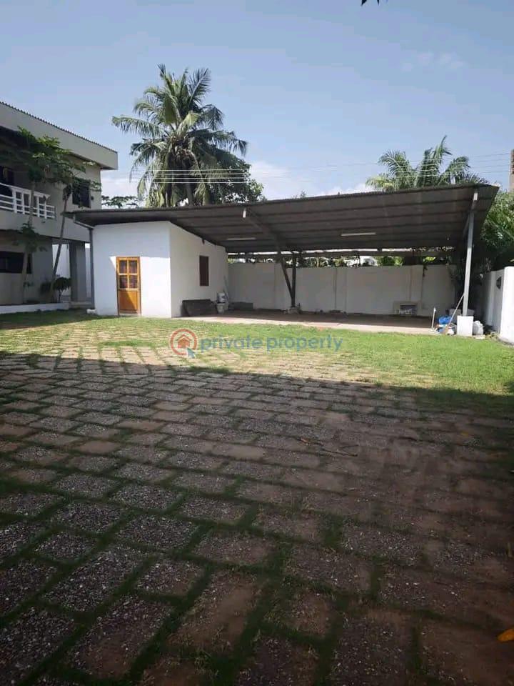 5 bedroom House For Sale Airport Residential Area Accra - 6