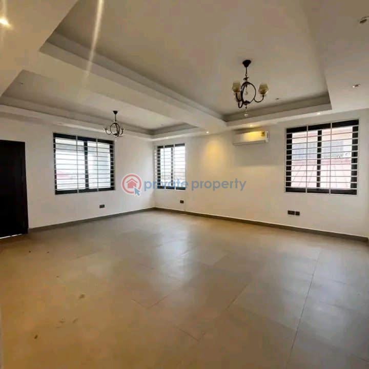 5 bedroom Townhouse For Sale East Airport Airport Residential Area Accra - 6