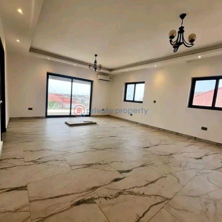 5 bedroom Townhouse For Sale East Airport Airport Residential Area Accra - 4