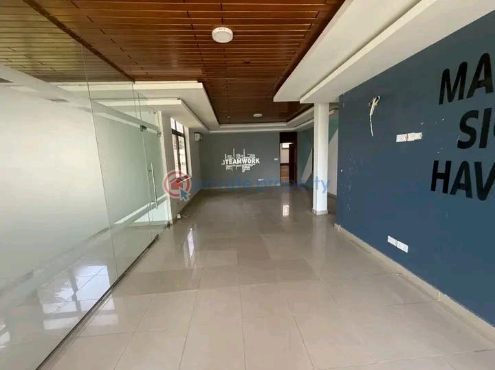 6 bedroom House For Rent Airport Residential Area Accra - 2