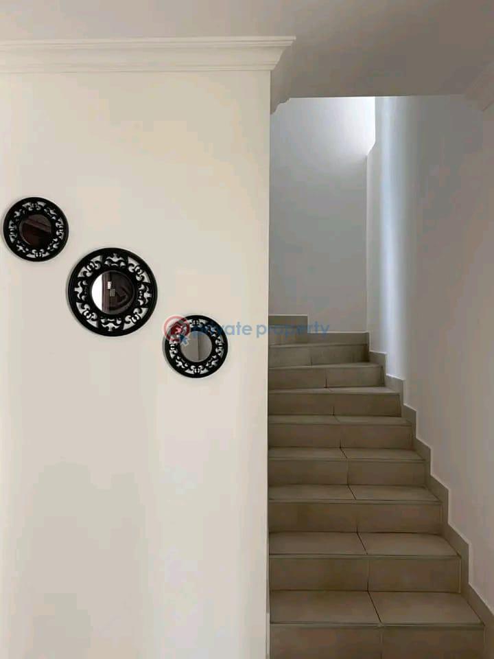 4 bedroom Townhouse For Rent Airport Residential Area Accra - 1