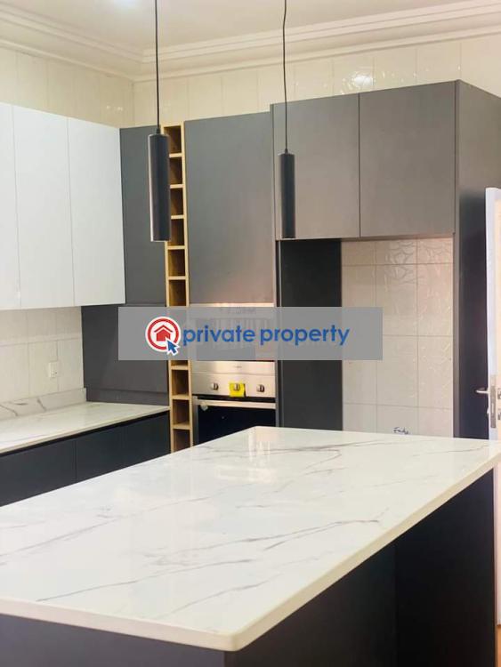 5 bedroom House For Sale &nbsp;community 25 Tema Accra - 7