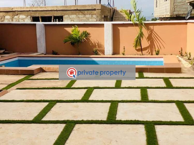 5 bedroom House For Sale &nbsp;community 25 Tema Accra - 2