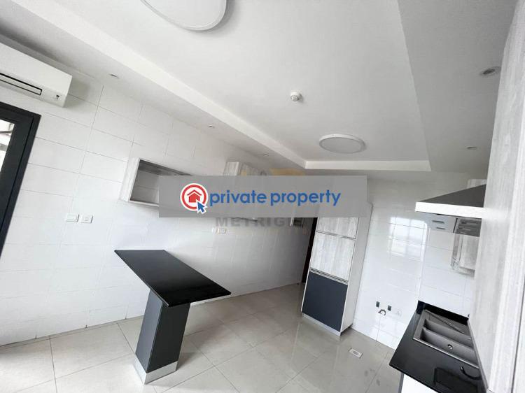 3 bedroom Apartment For Sale Airport Residential Area Accra - 5