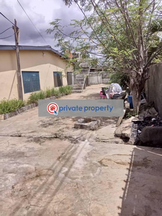 5 bedroom Detached Bungalow For Sale &nbsp;dansoman Adb Bank Area Accra Metropolitan  - 7