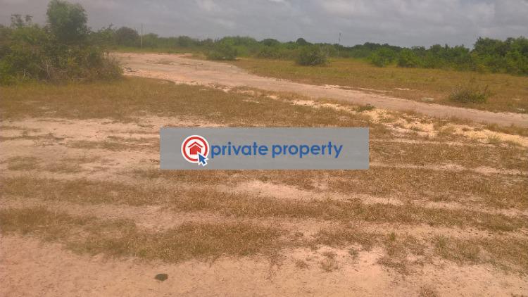 Land For Sale &nbsp;ashaiman Roundabout Adjacent Bank Of Africa Ashaiman Municipal Accra - 1