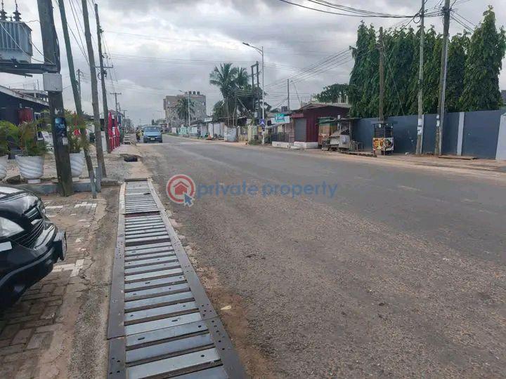 2 bedroom Apartment For Rent Rasta - Bush Road Teshie new Town Accra - 3