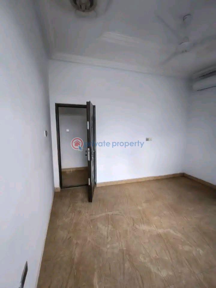 3 bedroom Apartment For Rent East Airport Airport Residential Area Accra - 1
