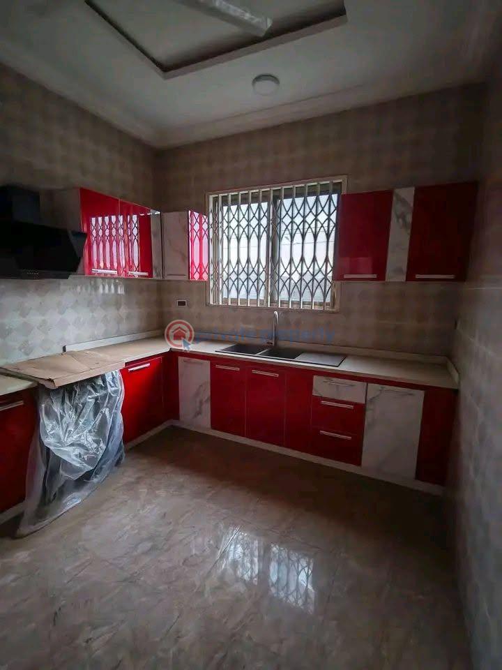 3 bedroom Apartment For Rent East Airport Airport Residential Area Accra - 9