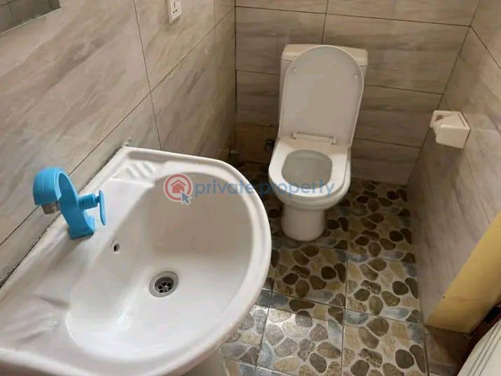 3 bedroom Apartment For Rent Tantra Hill Achimota Accra - 8
