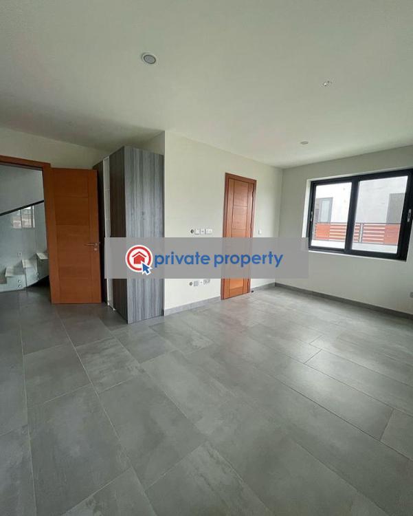 4 bedroom Detached Duplex For Sale &nbsp;tseaddo High Street East Airport Airport Residential Area Accra - 9