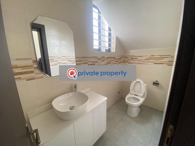 4 bedroom Detached Duplex For Sale &nbsp;roman Ridge Airport Residential Area Accra - 3