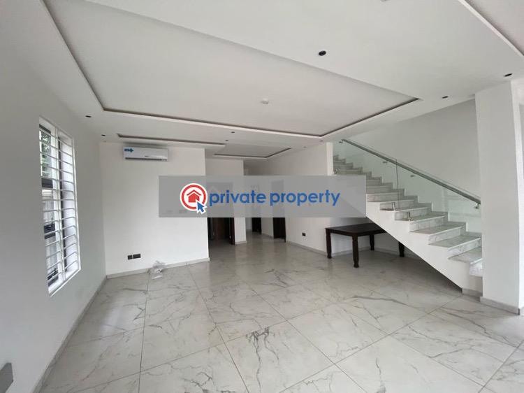 4 bedroom Detached Duplex For Sale &nbsp;roman Ridge Airport Residential Area Accra - 1
