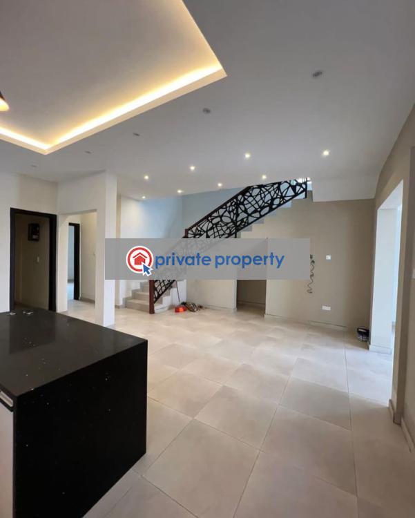 4 bedroom Detached Duplex For Sale &nbsp;lakeside Adenta Municipal Accra - 3