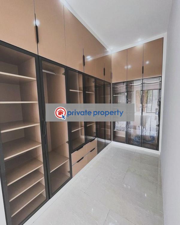 4 bedroom Detached Duplex For Sale East Legon Accra - 16