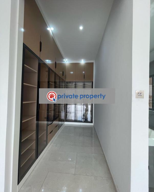 4 bedroom Detached Duplex For Sale East Legon Accra - 17