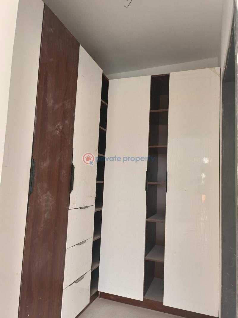 5 bedroom Detached Duplex For Sale East Legon Accra - 2