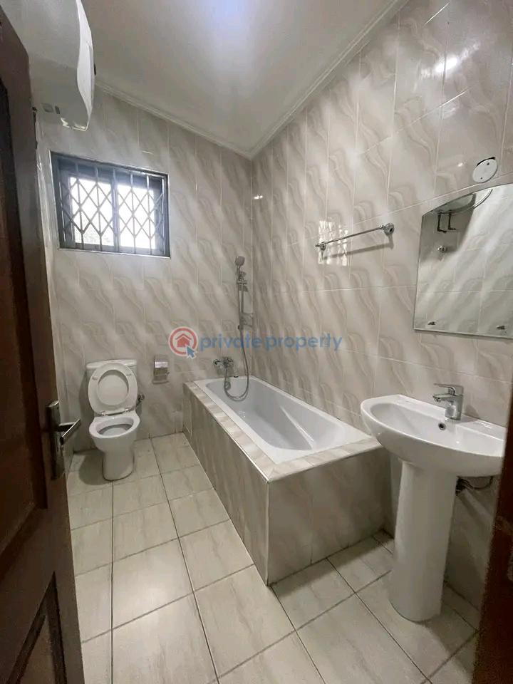 8 bedroom House For Rent Osu Accra - 5