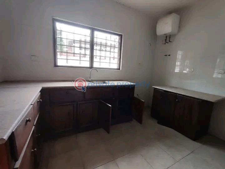 10 bedroom House For Rent West Airport Airport Residential Area Accra - 3