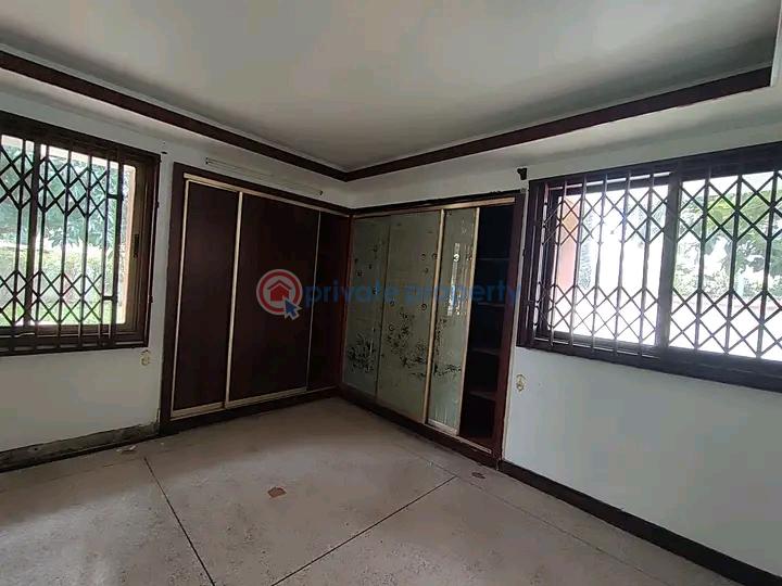 10 bedroom House For Rent West Airport Airport Residential Area Accra - 5