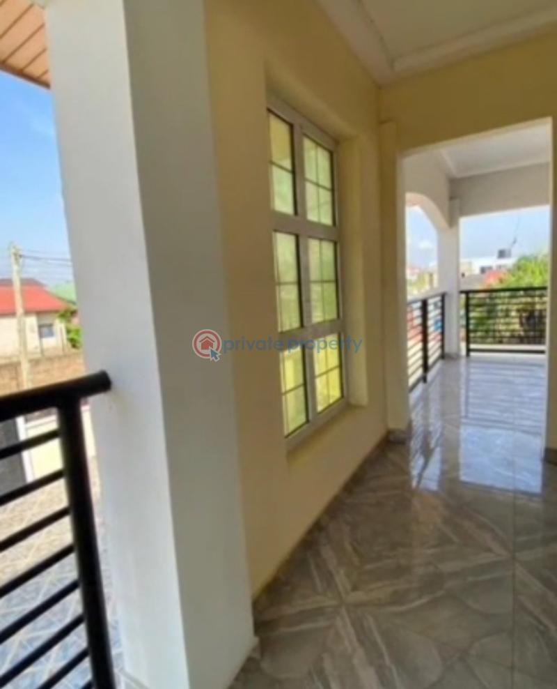 10 bedroom Detached Duplex For Sale Spintex C18 Comm 18 Spintex Accra - 4