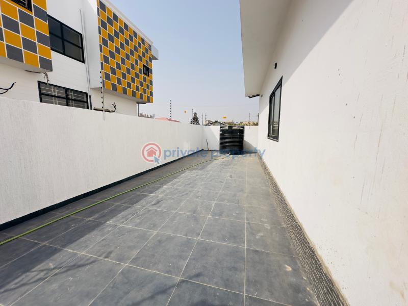4 bedroom House For Sale Comm 18 Spintex Accra - 10