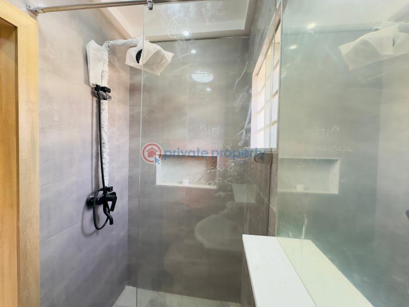 4 bedroom House For Sale Comm 18 Spintex Accra - 12