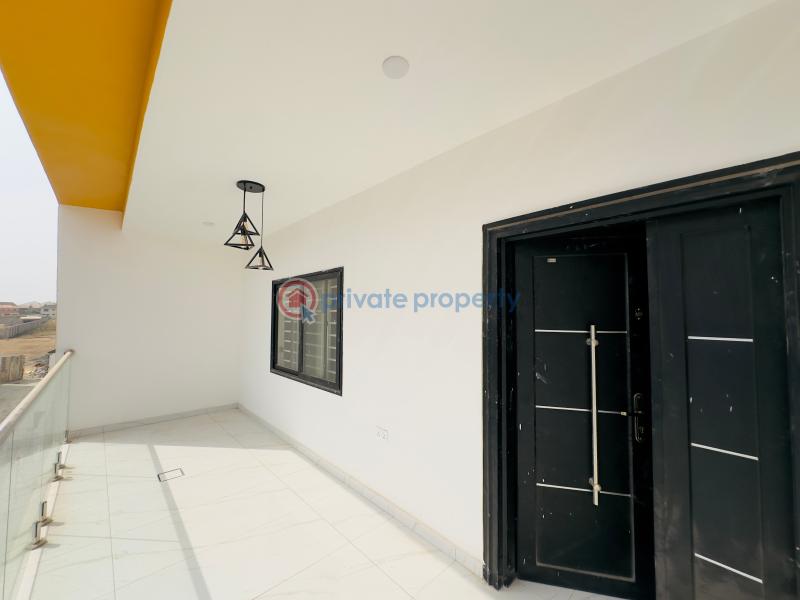 4 bedroom House For Sale Comm 18 Spintex Accra - 11