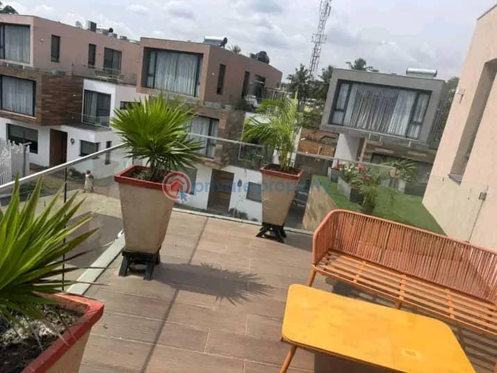 4 bedroom Townhouse For Sale Cantonments Accra - 3