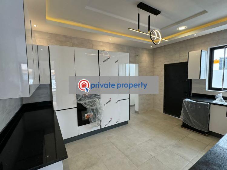 4 bedroom Detached Duplex For Sale &nbsp;spintex Baatsonaa Spintex Accra - 3