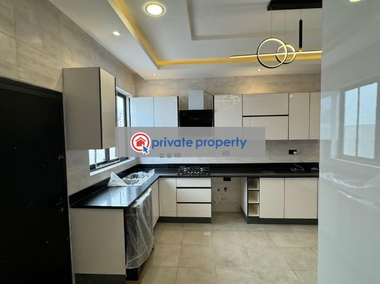 4 bedroom Detached Duplex For Sale &nbsp;spintex Baatsonaa Spintex Accra - 1