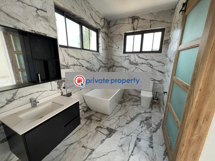 5 bedroom Townhouse For Sale &nbsp;botwe East Legon Hills Accra - 7