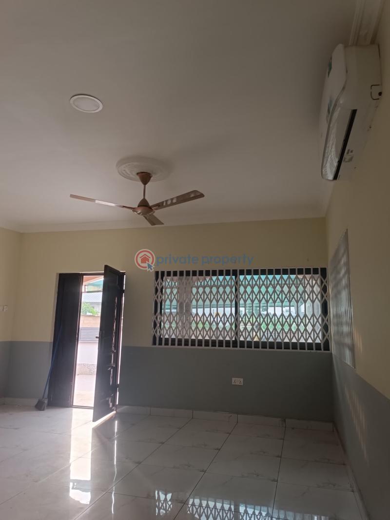 2 bedroom House For Sale Oyarifa Adenta Municipal Accra - 10