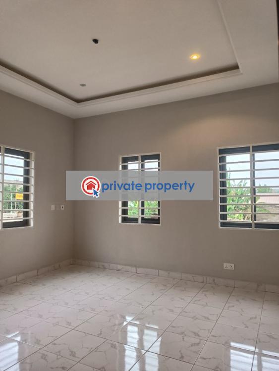 3 bedroom Detached Bungalow For Sale &nbsp;oyarifa La Nkwantanang Madina Municipal Accra - 11