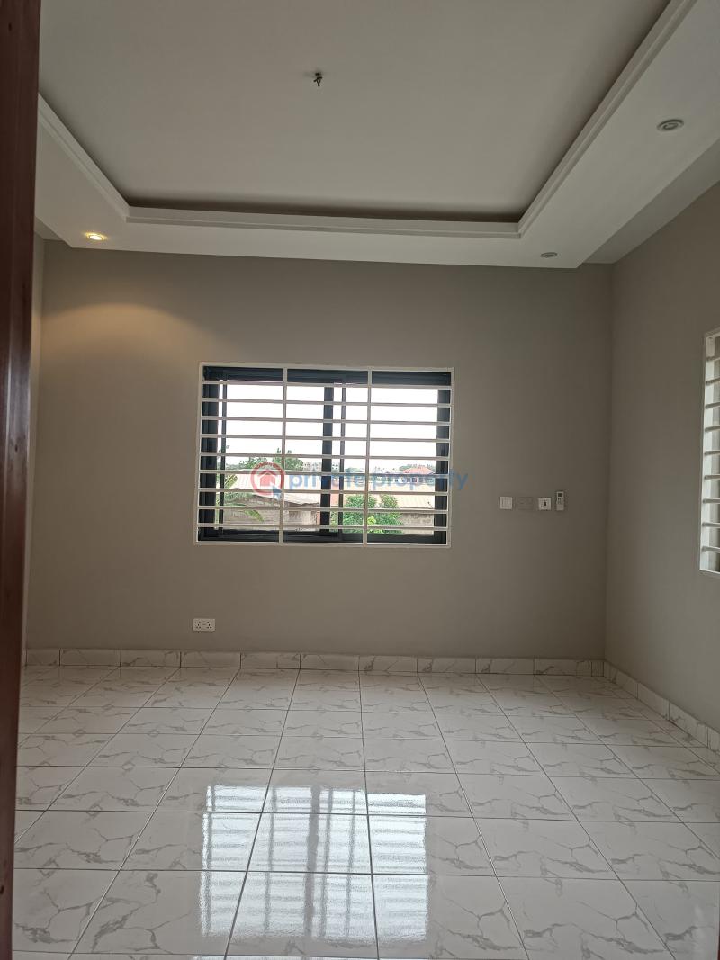 3 bedroom House For Sale Oyarifa Adenta Municipal Accra - 4