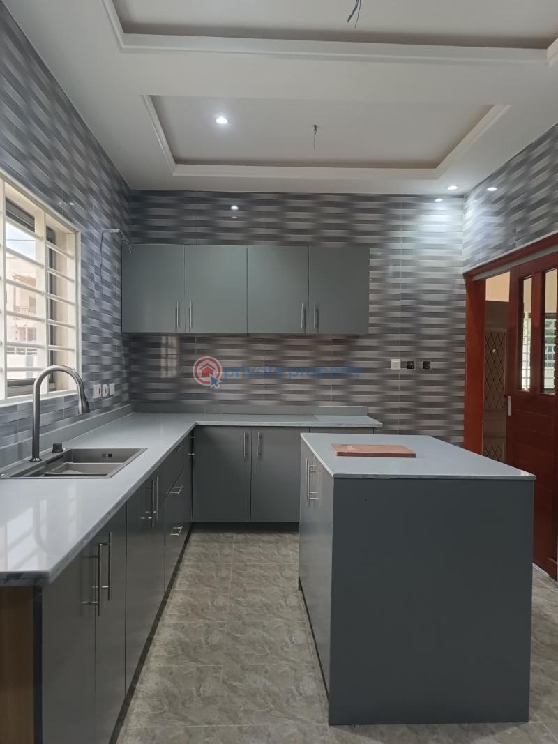 3 bedroom House For Sale Oyarifa Adenta Municipal Accra - 14